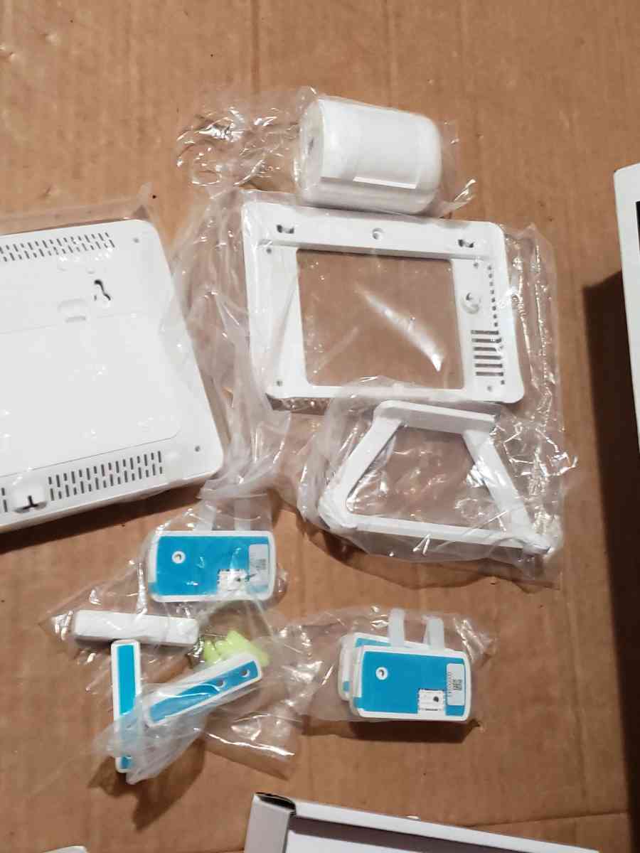 Lumio Smart  HOME KIT HARDWARE ONLY   NEW