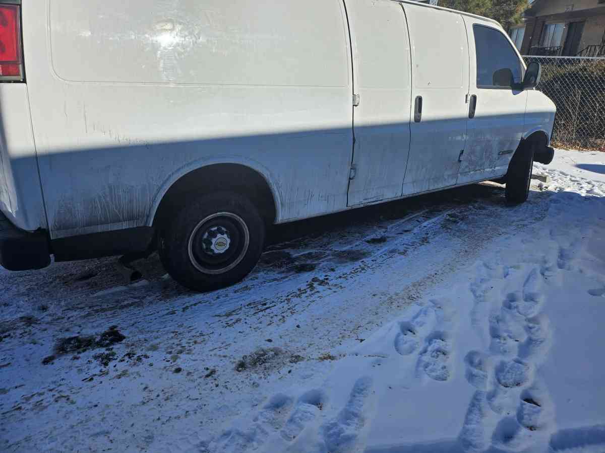 2000 chevy express 3500