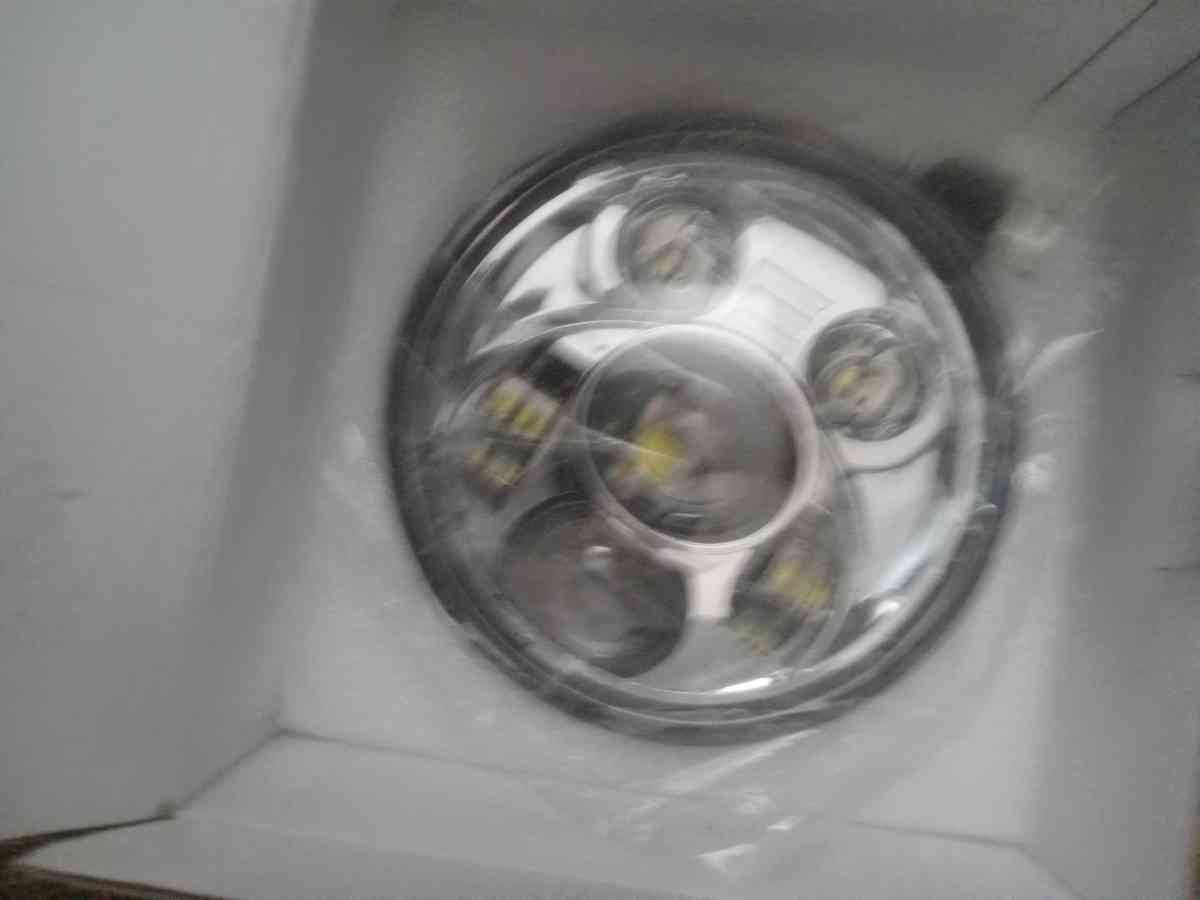 pair of round led headlights h4 input