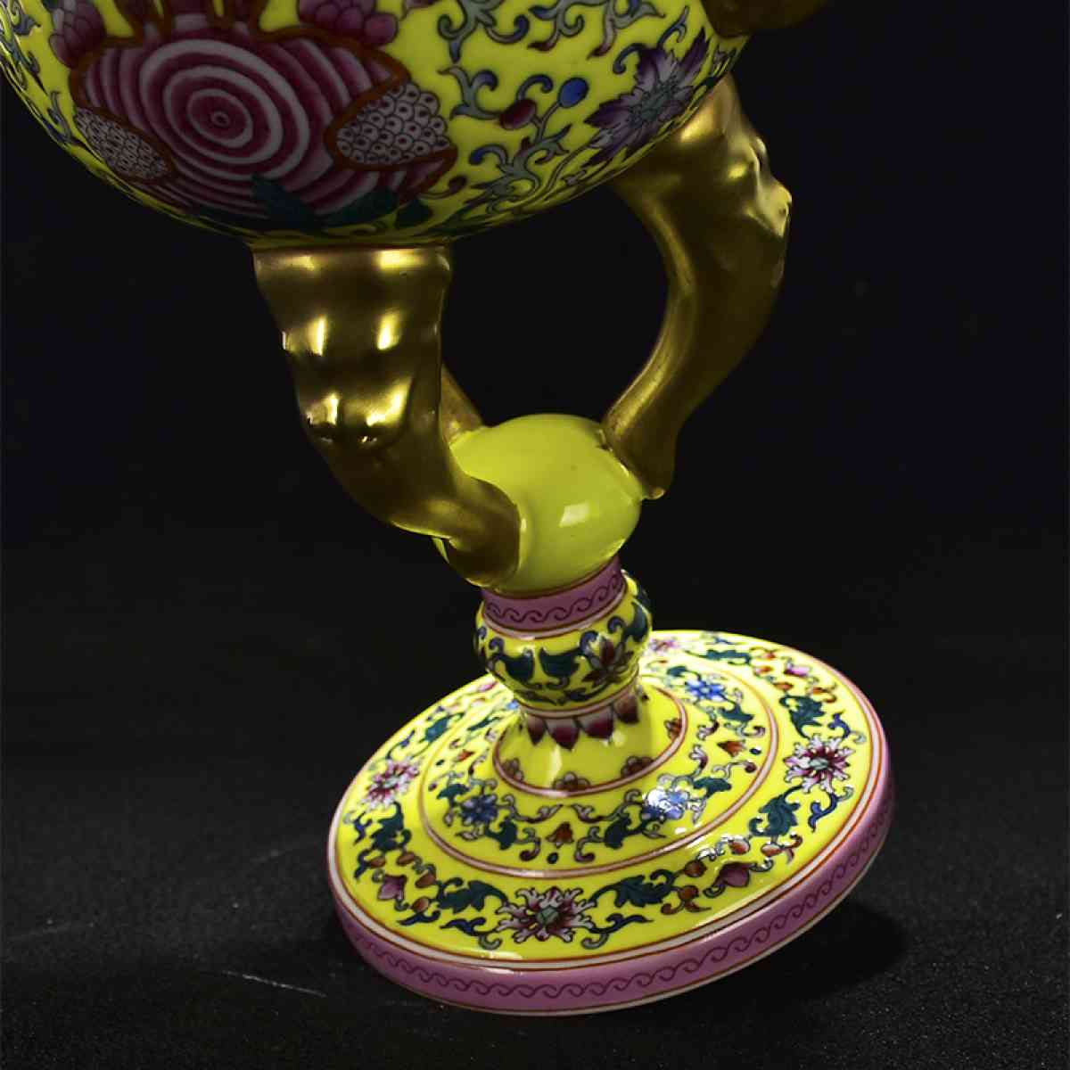 Asian famille rose porcelain Chinese antique porcelain ceram