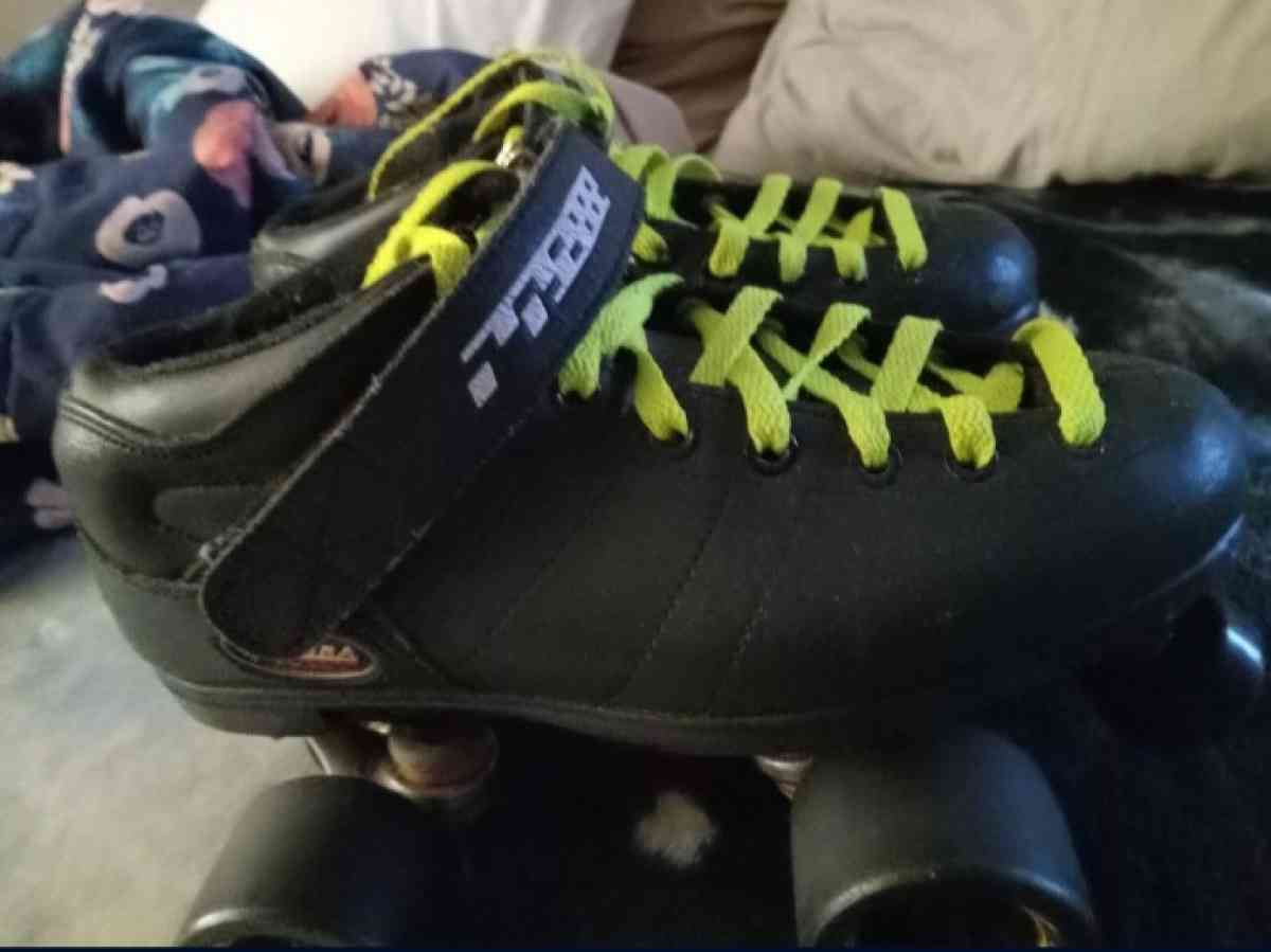 Carrera Speed Skates