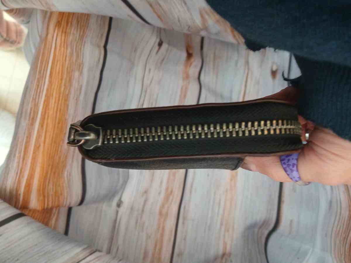 Coach Zip Around Accordion style wallet