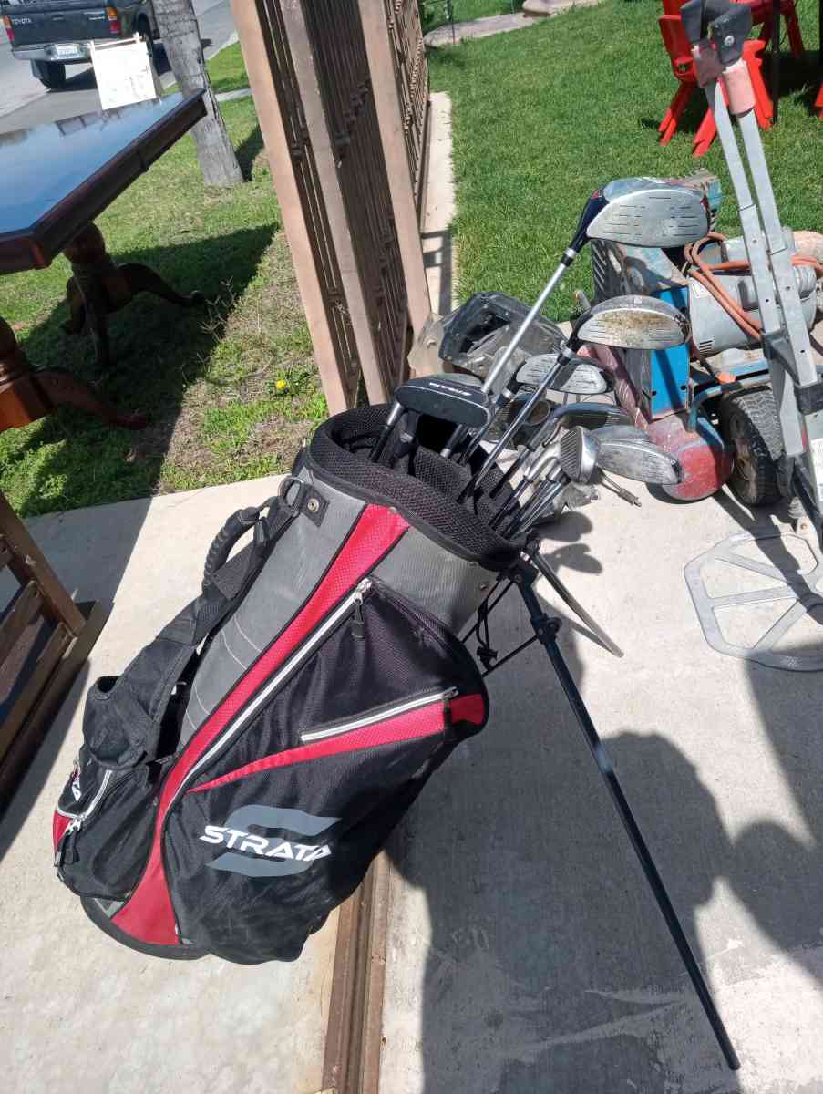 strata golf clubs and bag