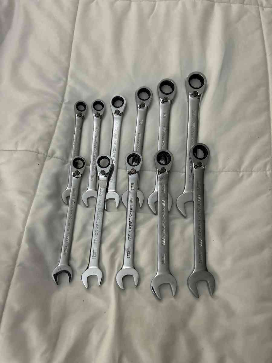 New Craftsman Metric Reversable Ratchets