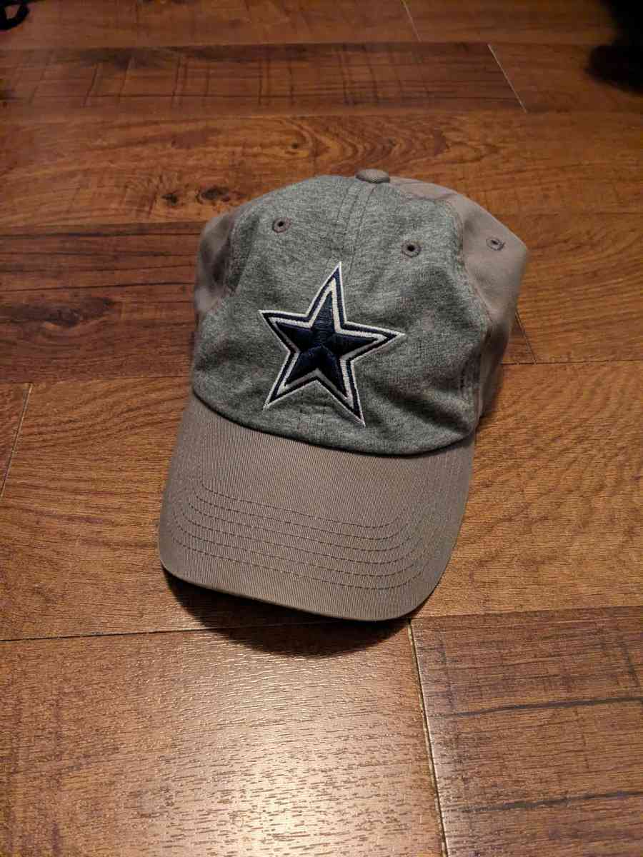 Dallas Cowboys clothing bundle