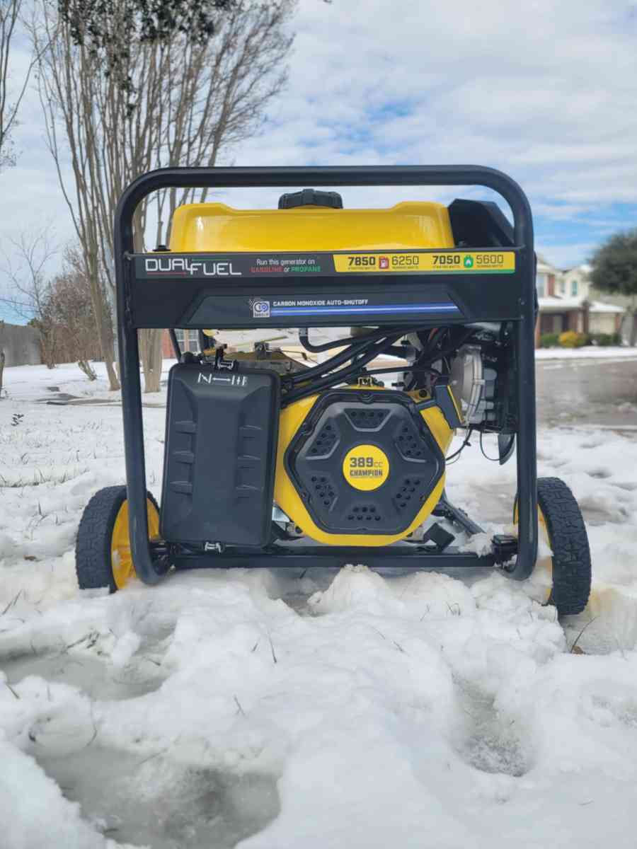 Like New generador Champion 7850 Watts Works Very Well