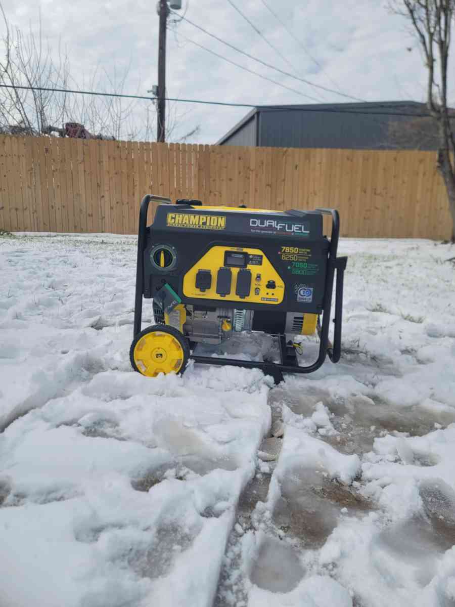 Like New generador Champion 7850 Watts Works Very Well