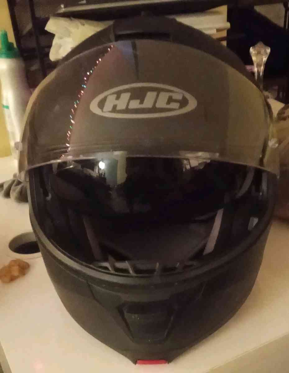 HJC MODULAR PERFORMANCE HELMET