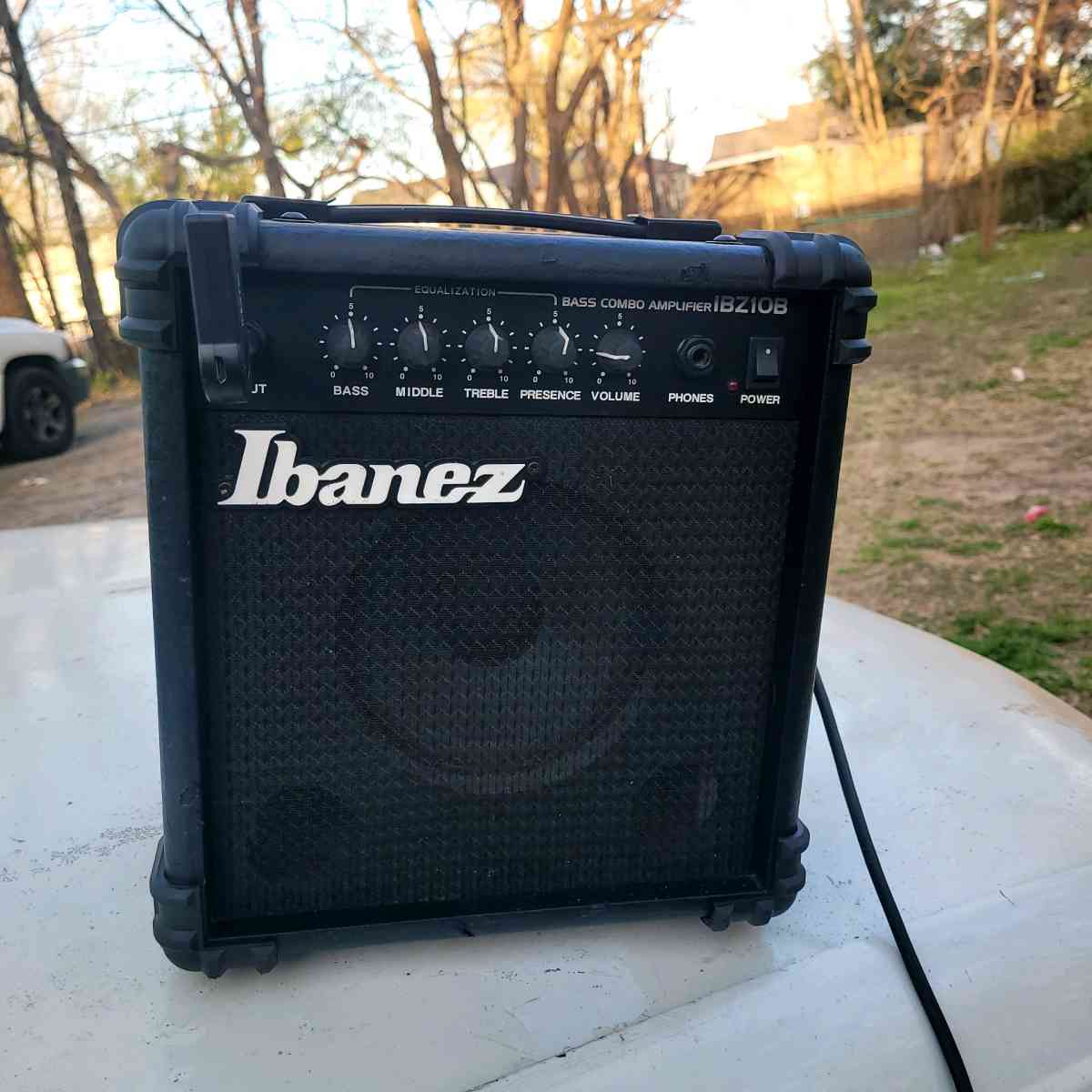 IBANEZ Bass Amplifier