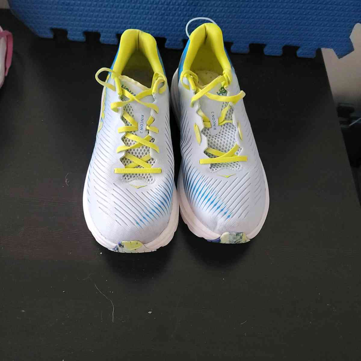 hoka shoes 11D
