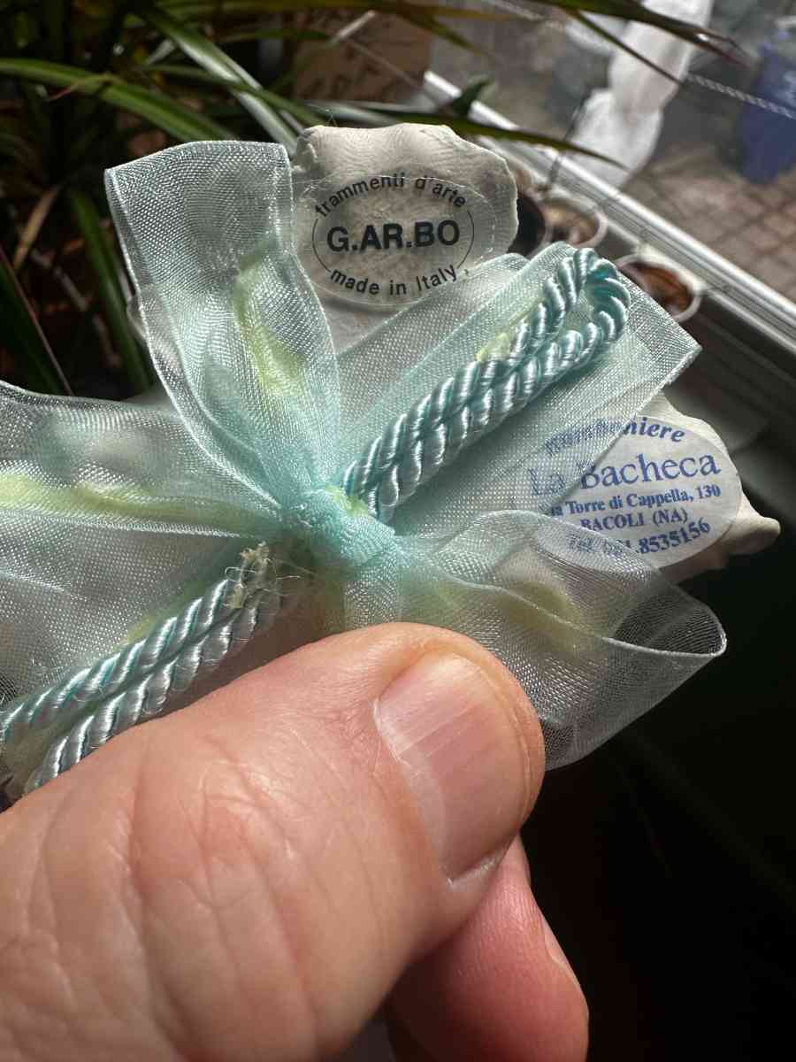 Small ceramic with 2angels