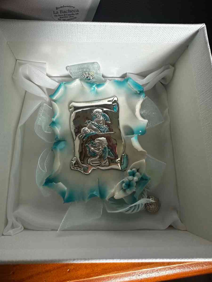 Small ceramic with 2angels