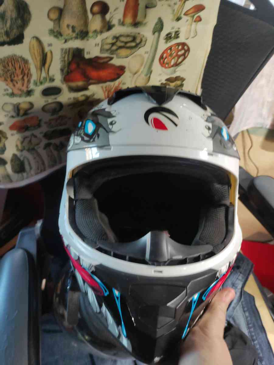 xl motorcycle helmet used