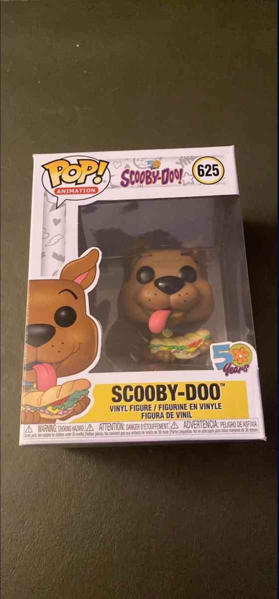 Scooby Doo and sandwich
