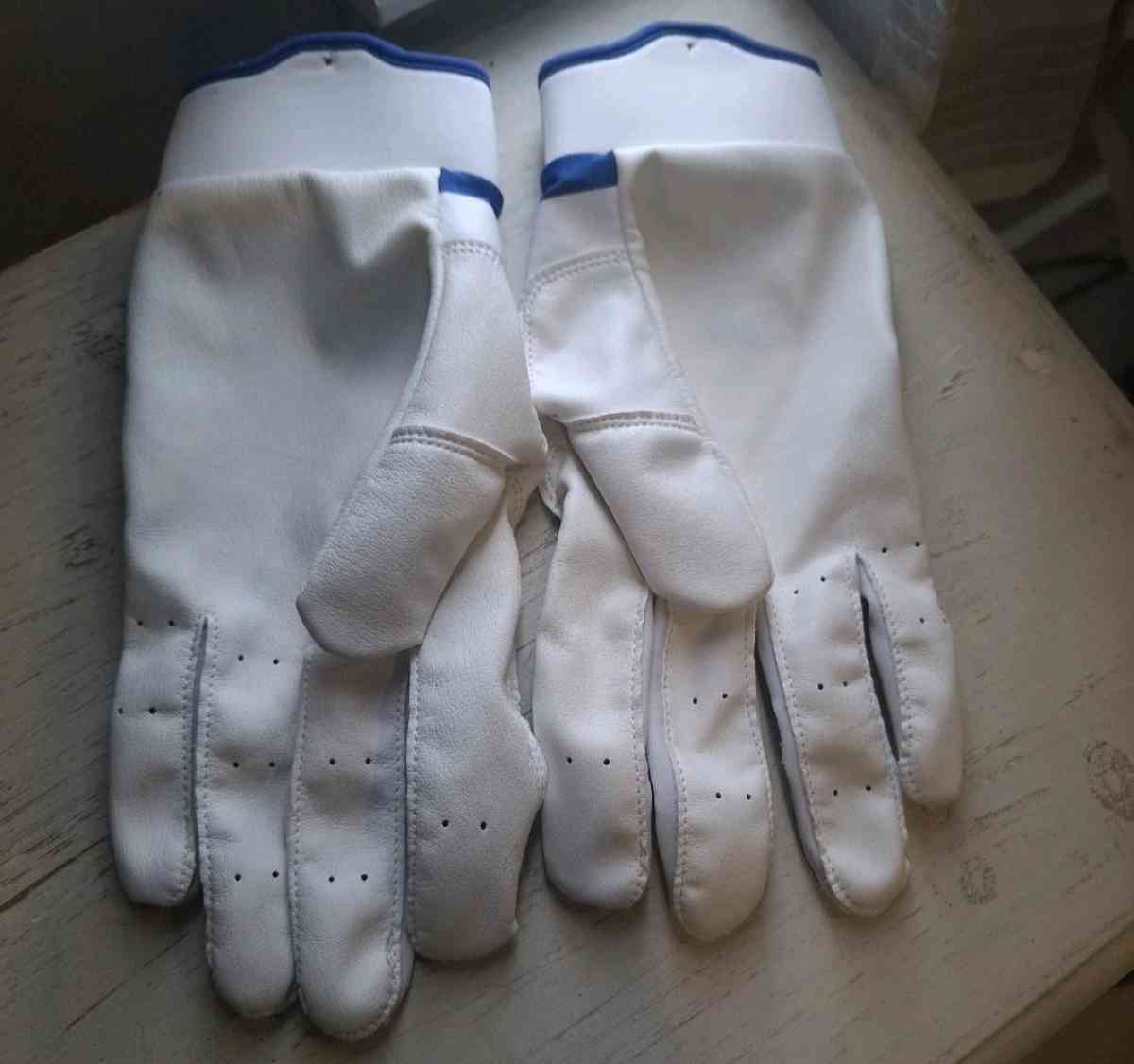 Nike Huarache Edge White Royal Blue Battling Gloves Youth Ad