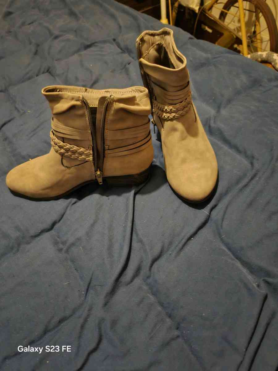 wonder nation boots