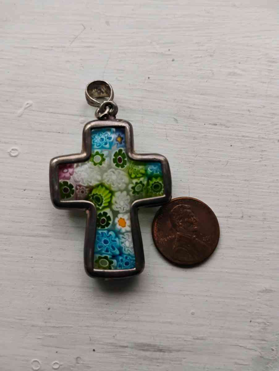 Beautiful sterling silver cross