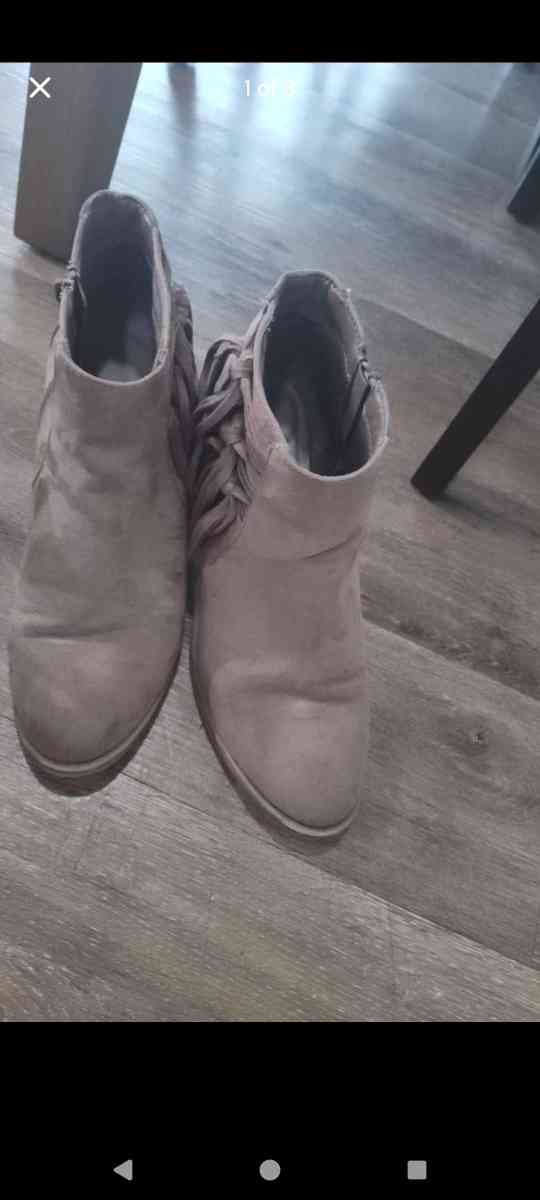 tan western heel boots