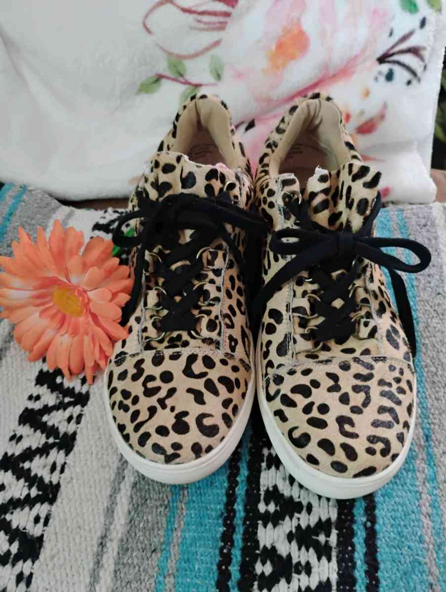 Leopard print sneakers