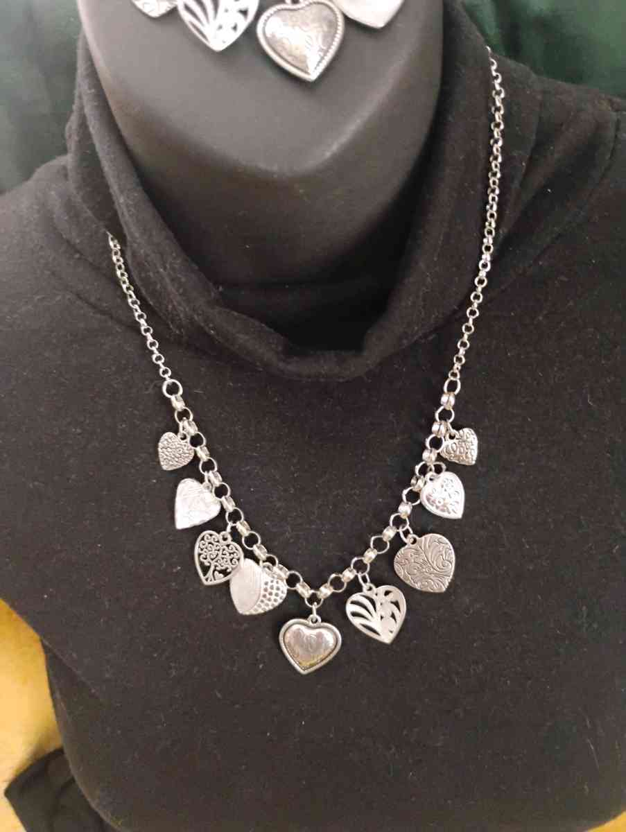 Adorable multiple heart charms Necklace  set