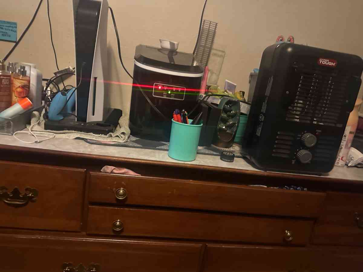 beautiful brown dresser