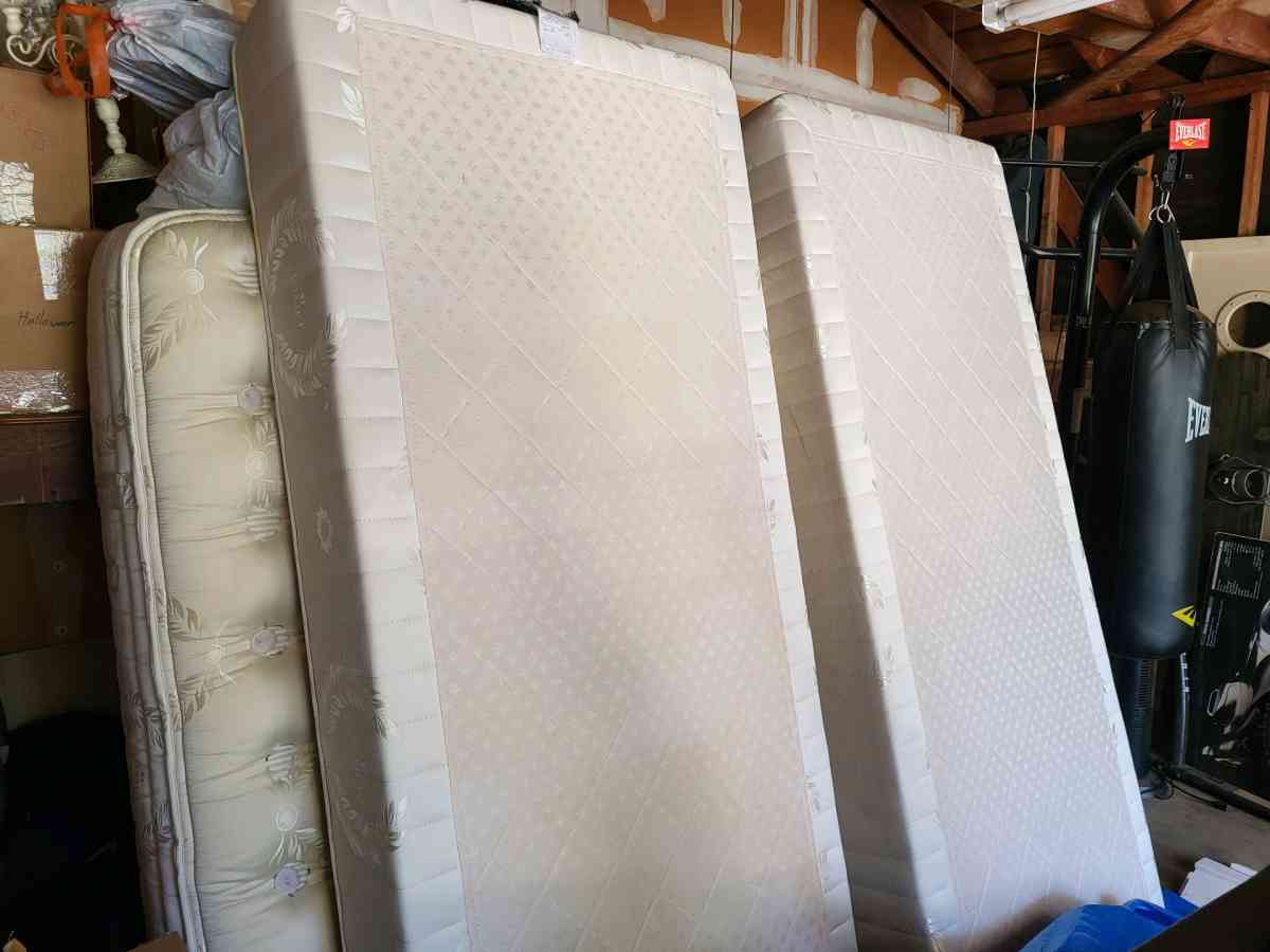 King size bed with box springs