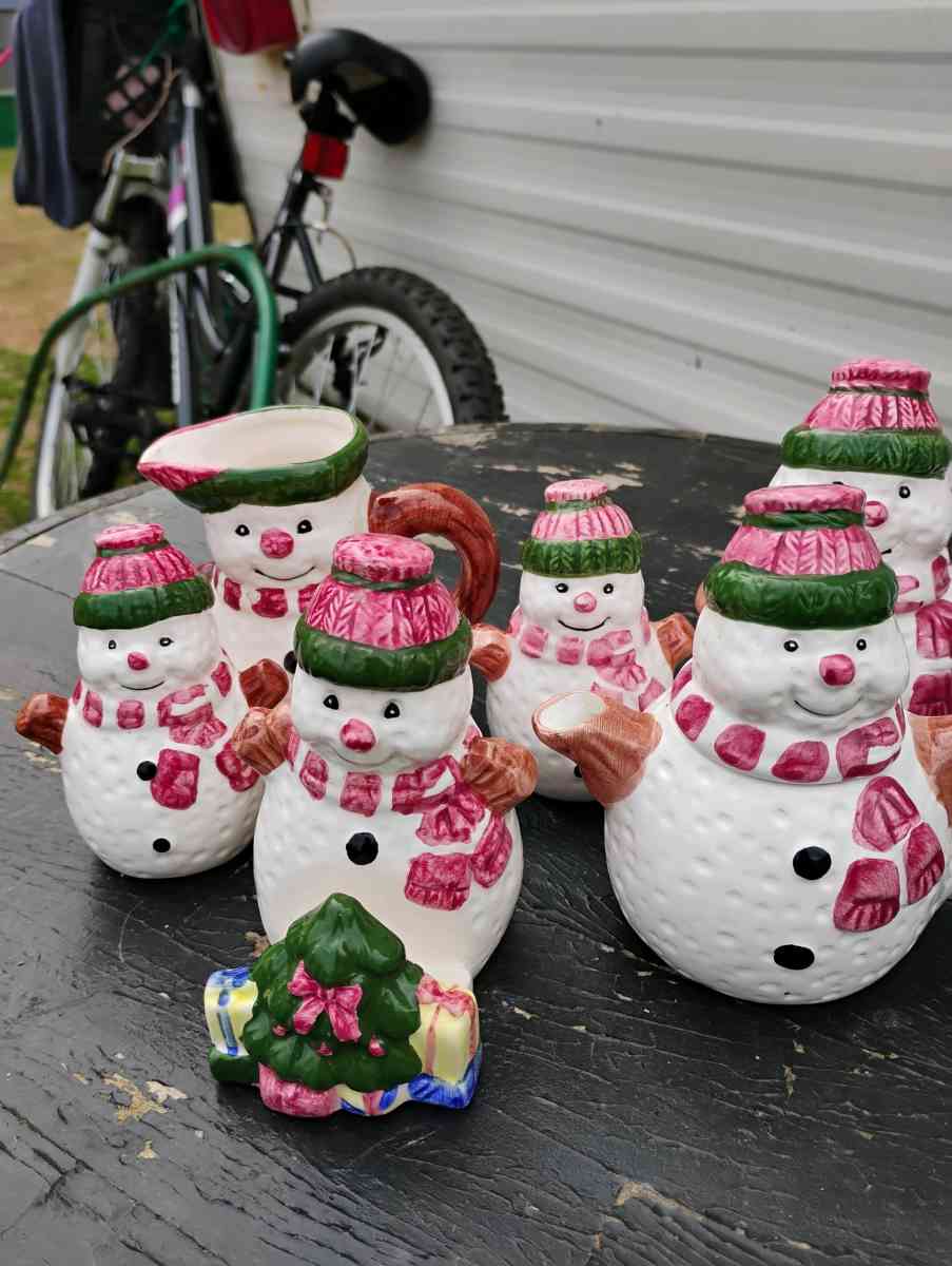 6 PC set Christmas snowmen for kitchen decor