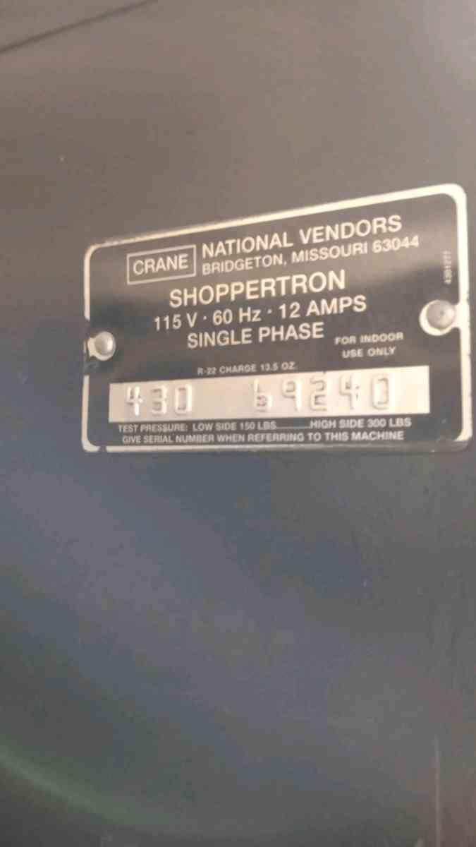 Crane Shoppertron 430 Vending Machine