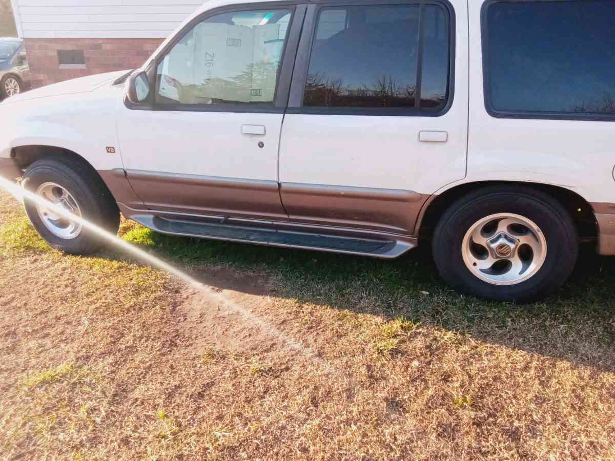 97 mercury mountaineer v8
