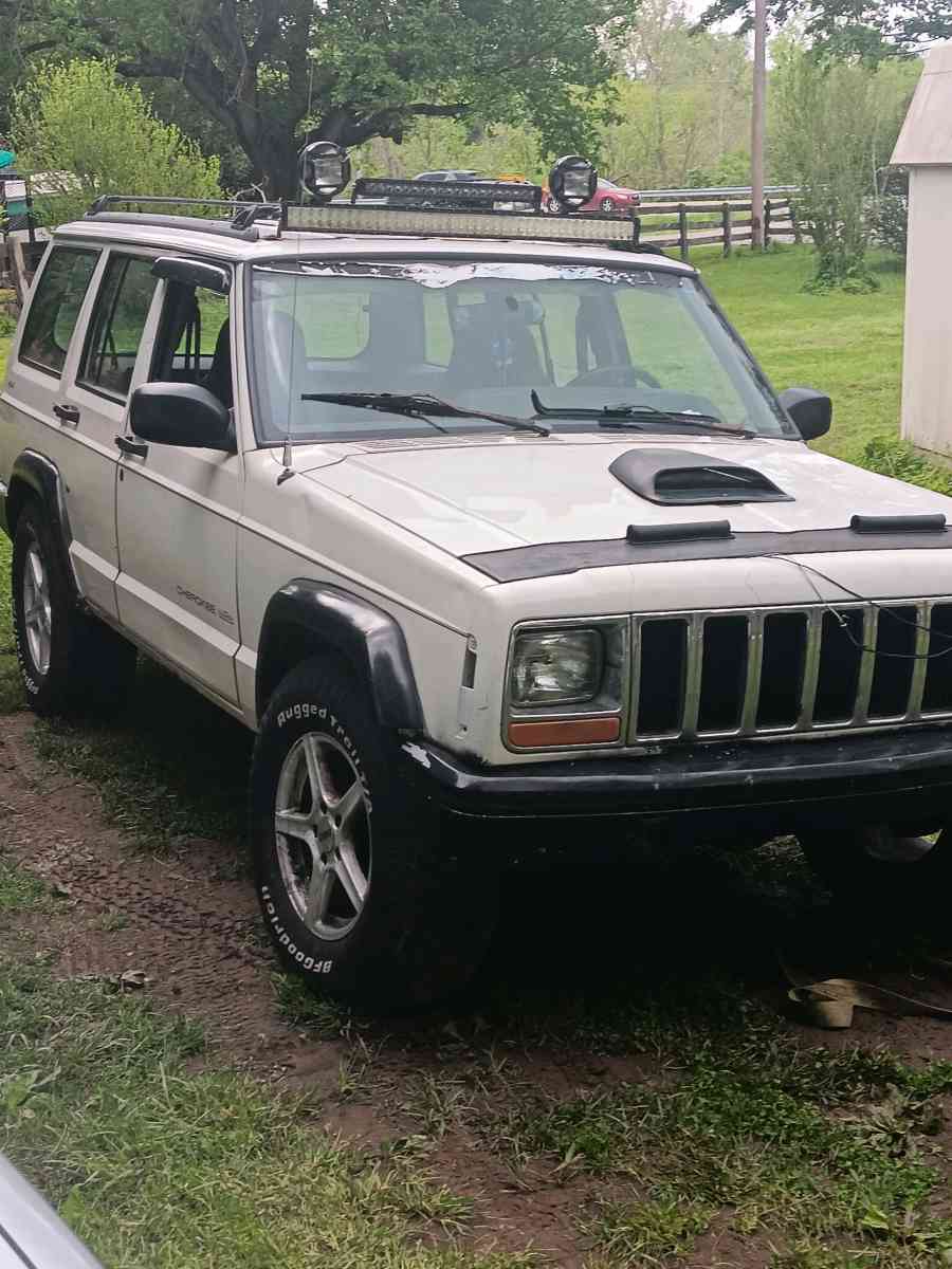 87 Jeep Cherokee