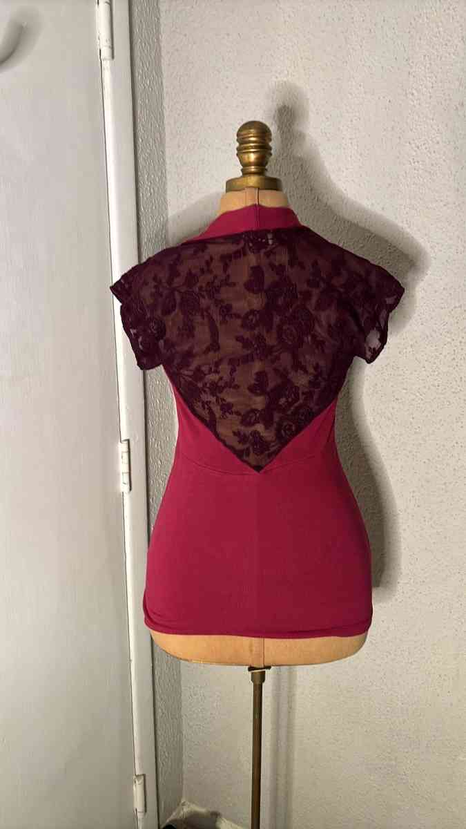 Ella Moss Lace Back Tee Size XS