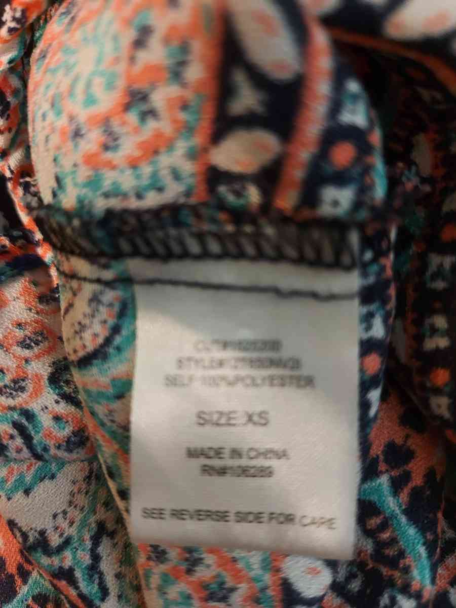 Society Girl Cold Shoulder Front Tie Top Size XS Paisley Pri