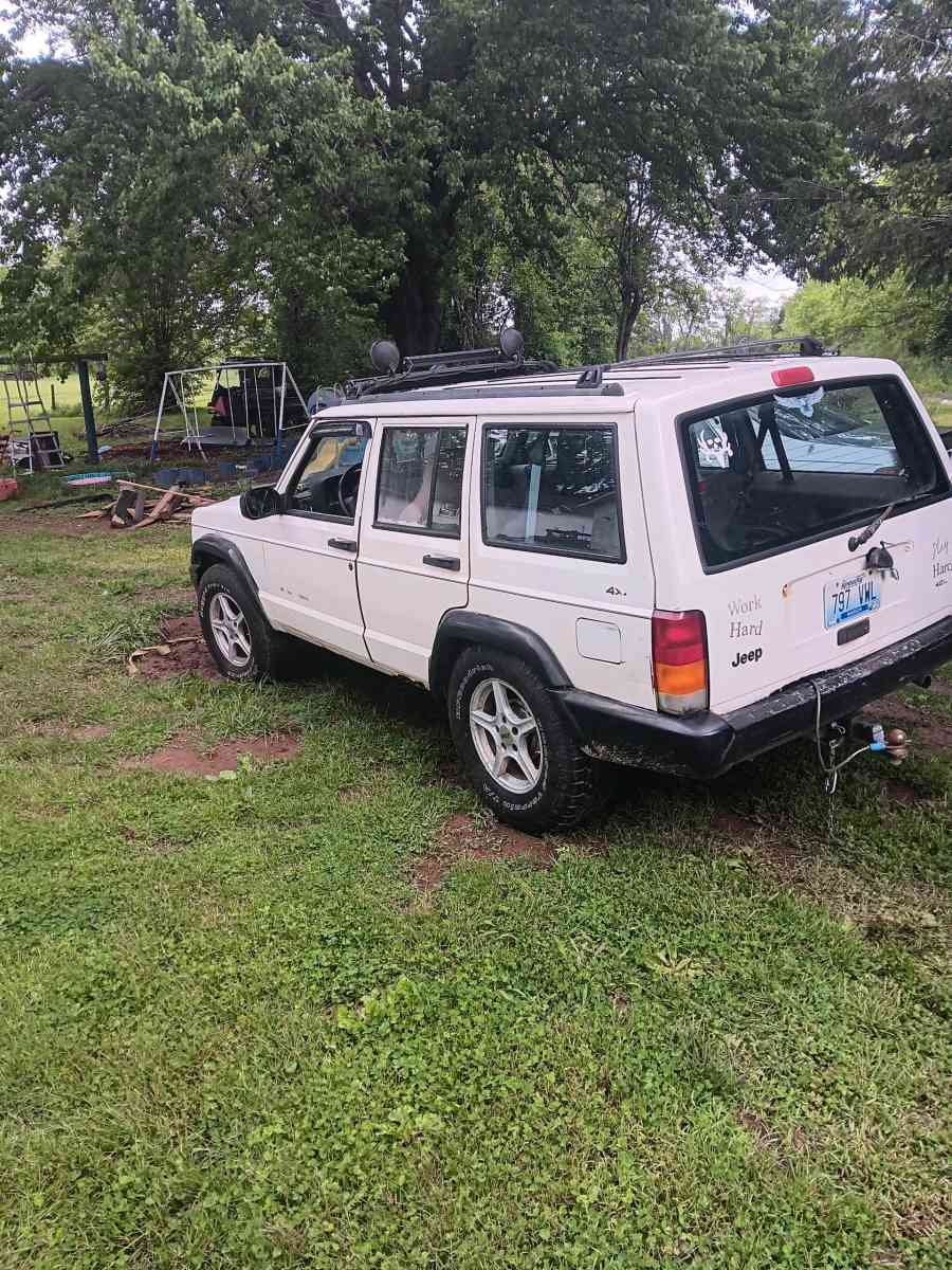 87 Jeep Cherokee