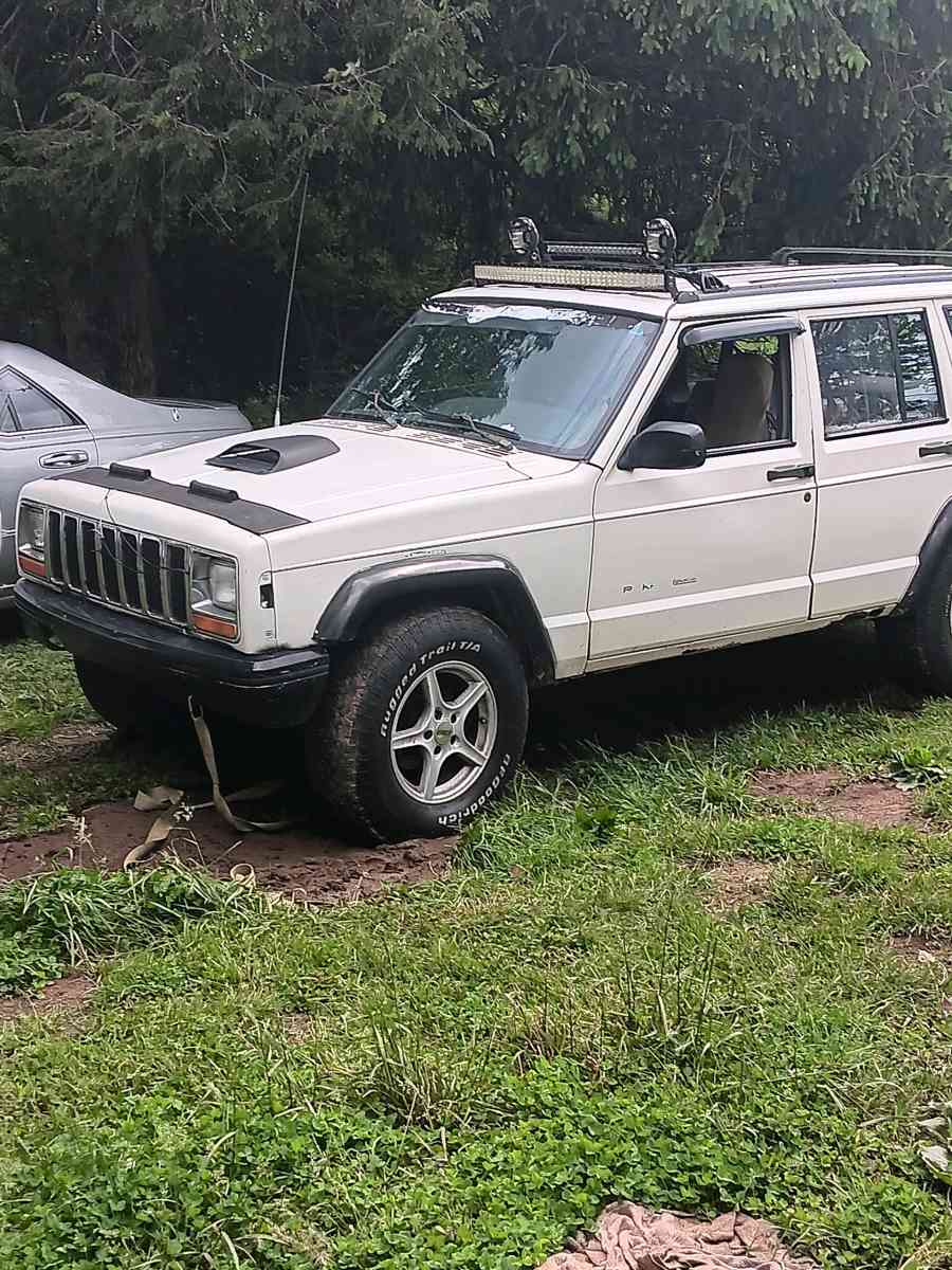87 Jeep Cherokee