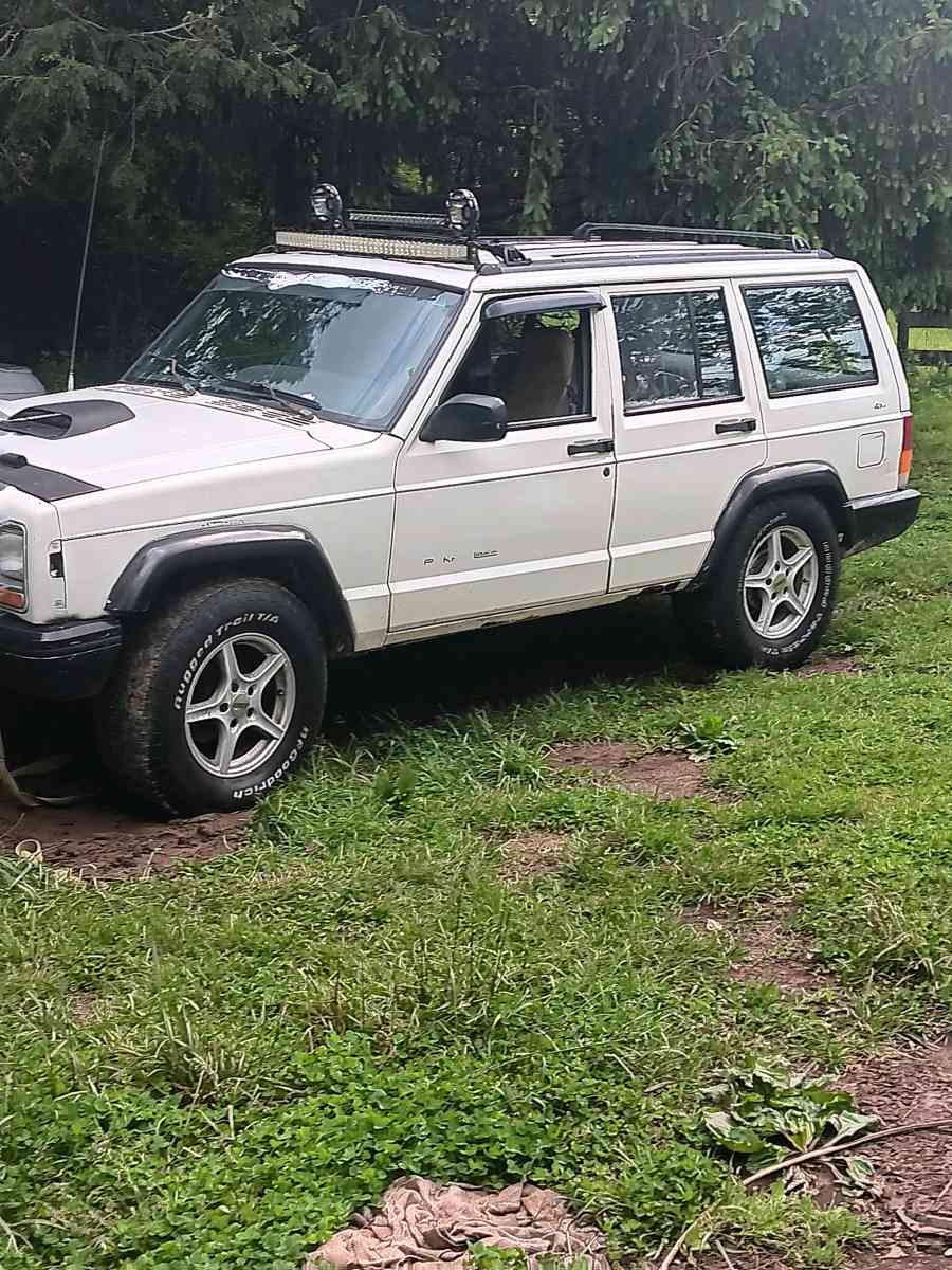 87 Jeep Cherokee