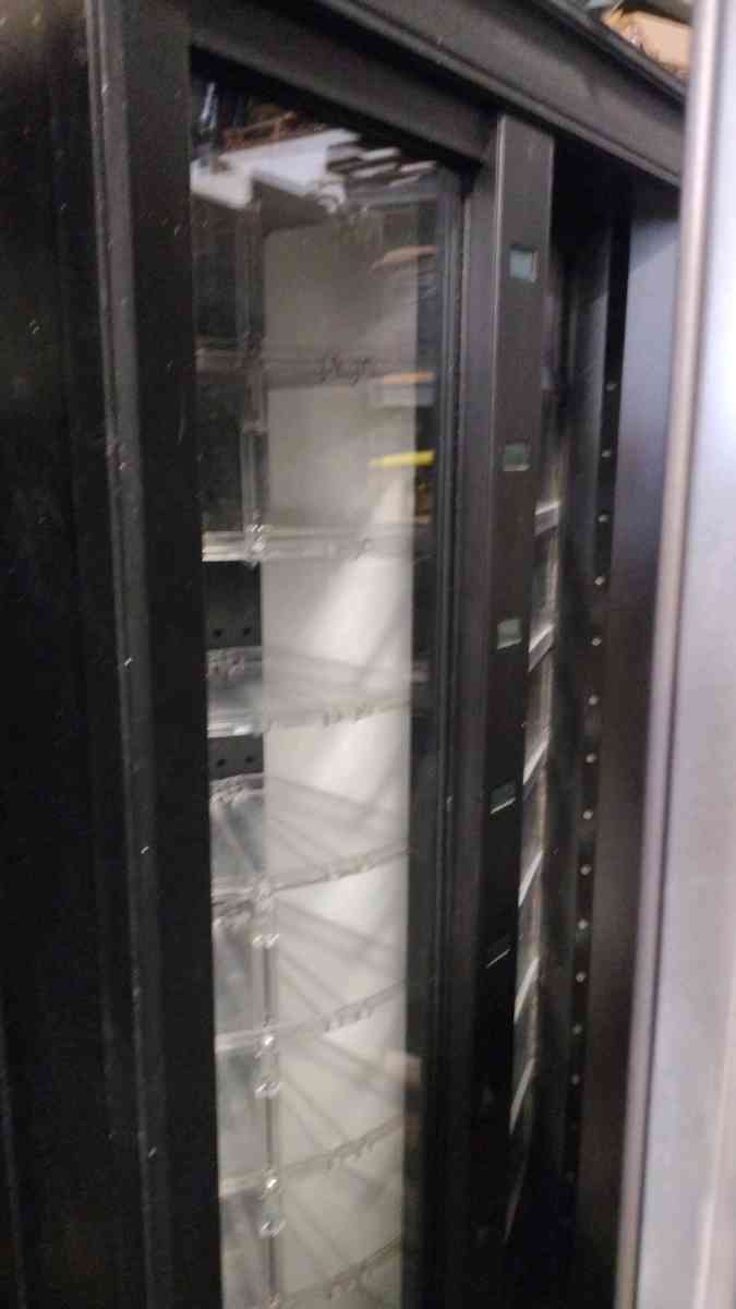 Crane Shoppertron 430 Vending Machine