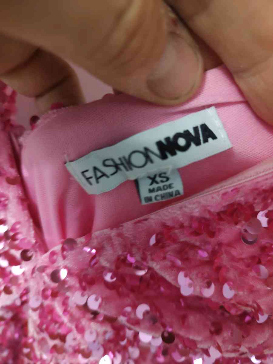 Womens XS sequin pretty pink dress Fashion Nova