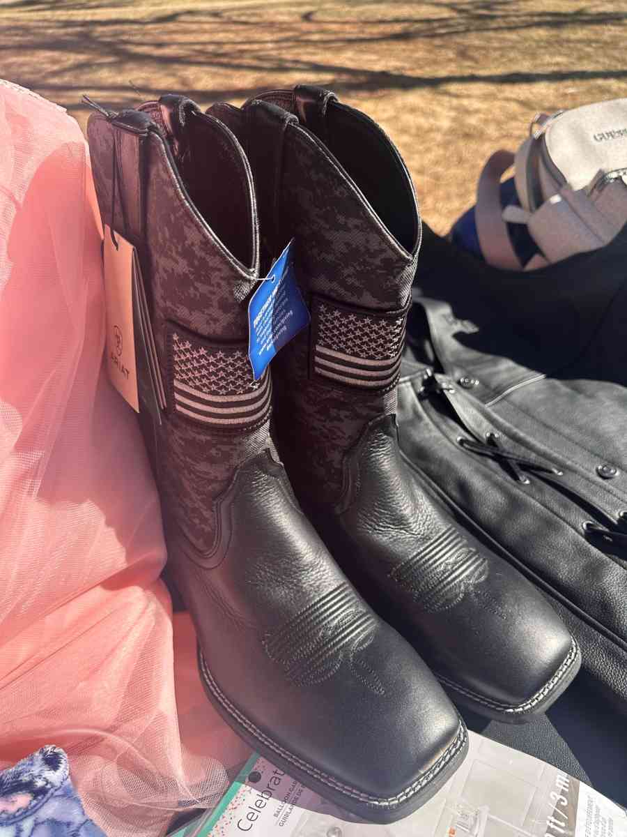 wedding stuff  New and never used