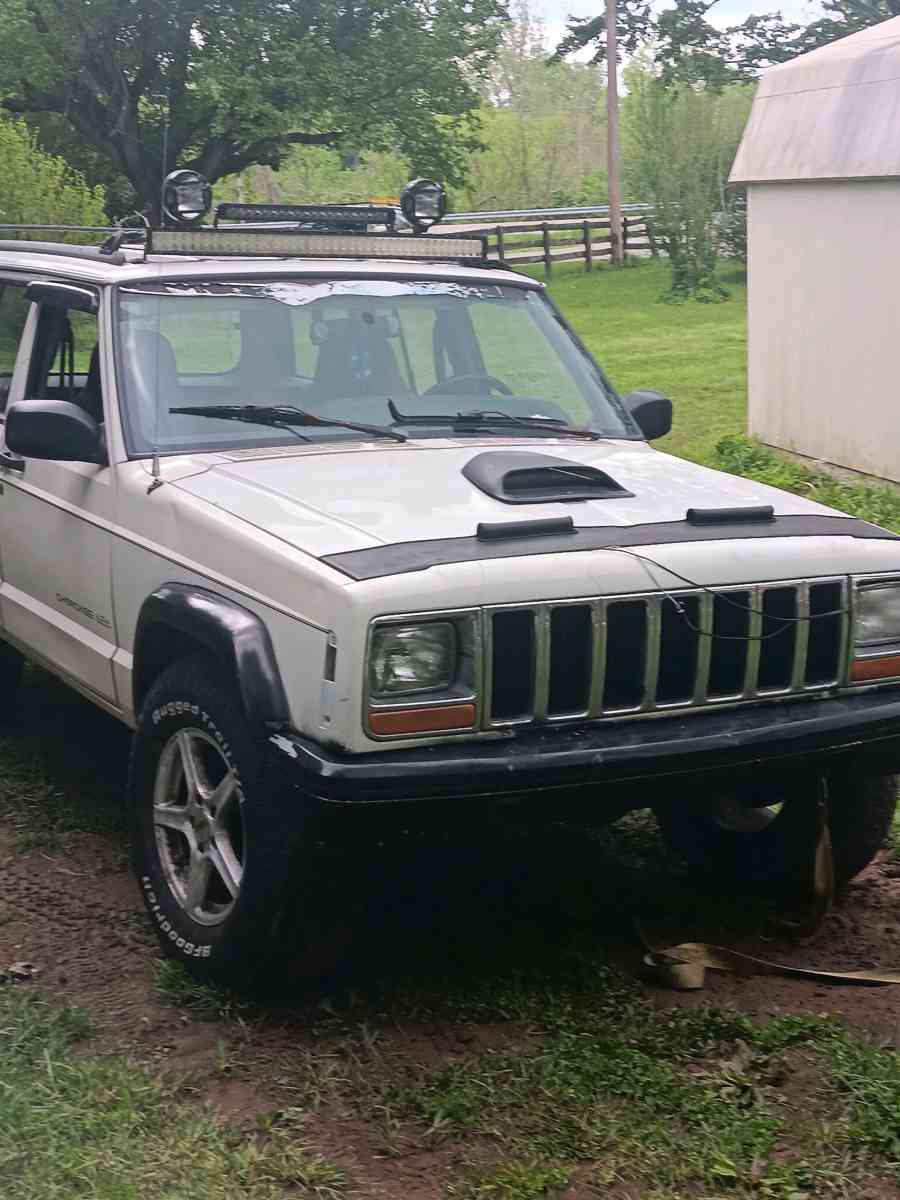 87 Jeep Cherokee