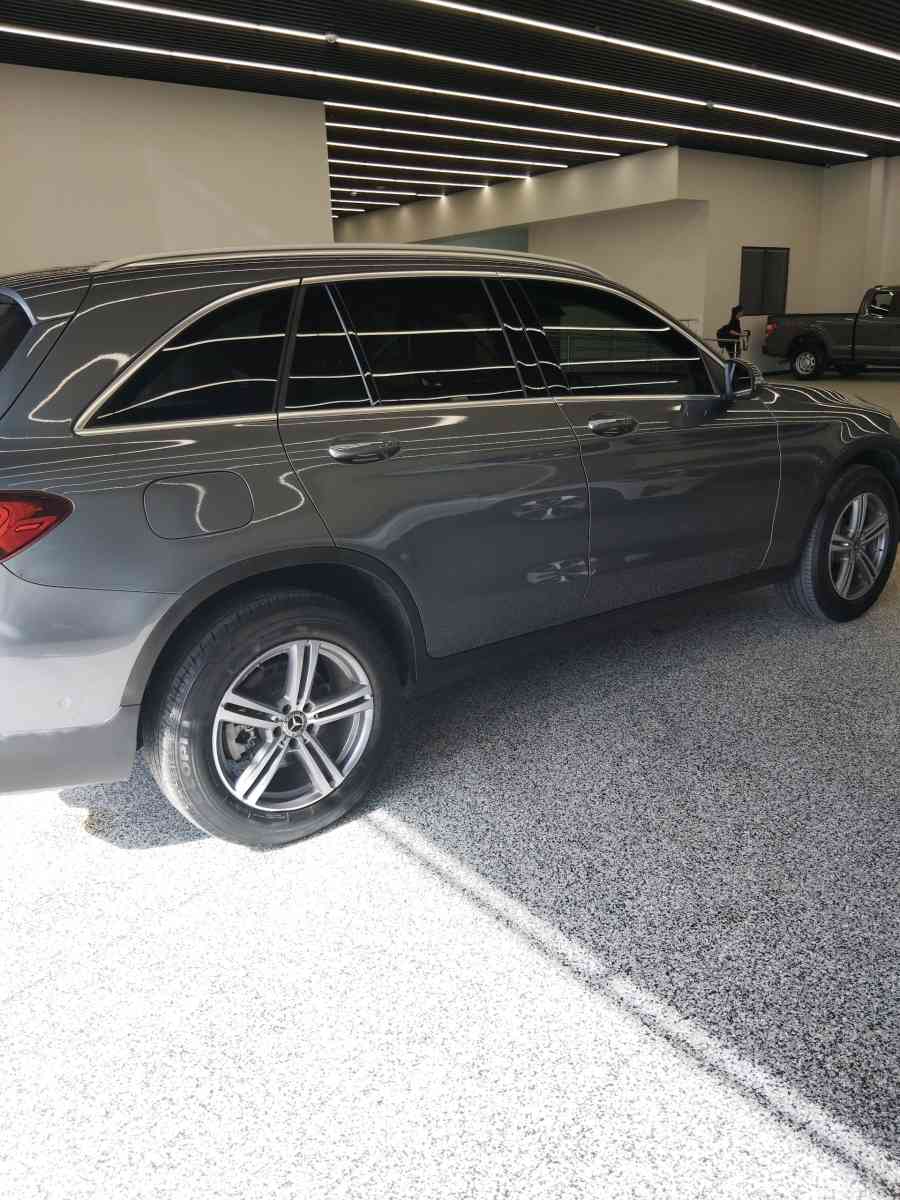 2021 MercedesBenz GLC300