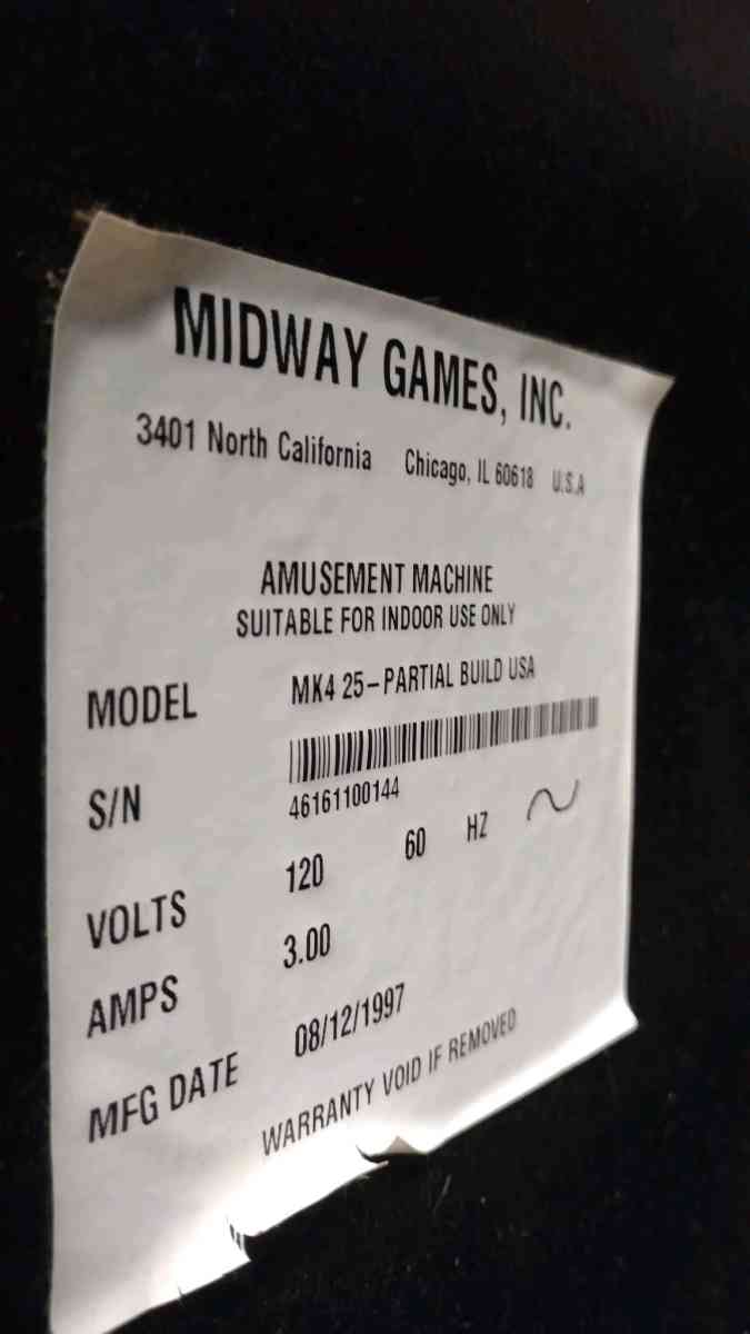 NBA Showtime  NFL Blitz 2000 Arcade Cabinet