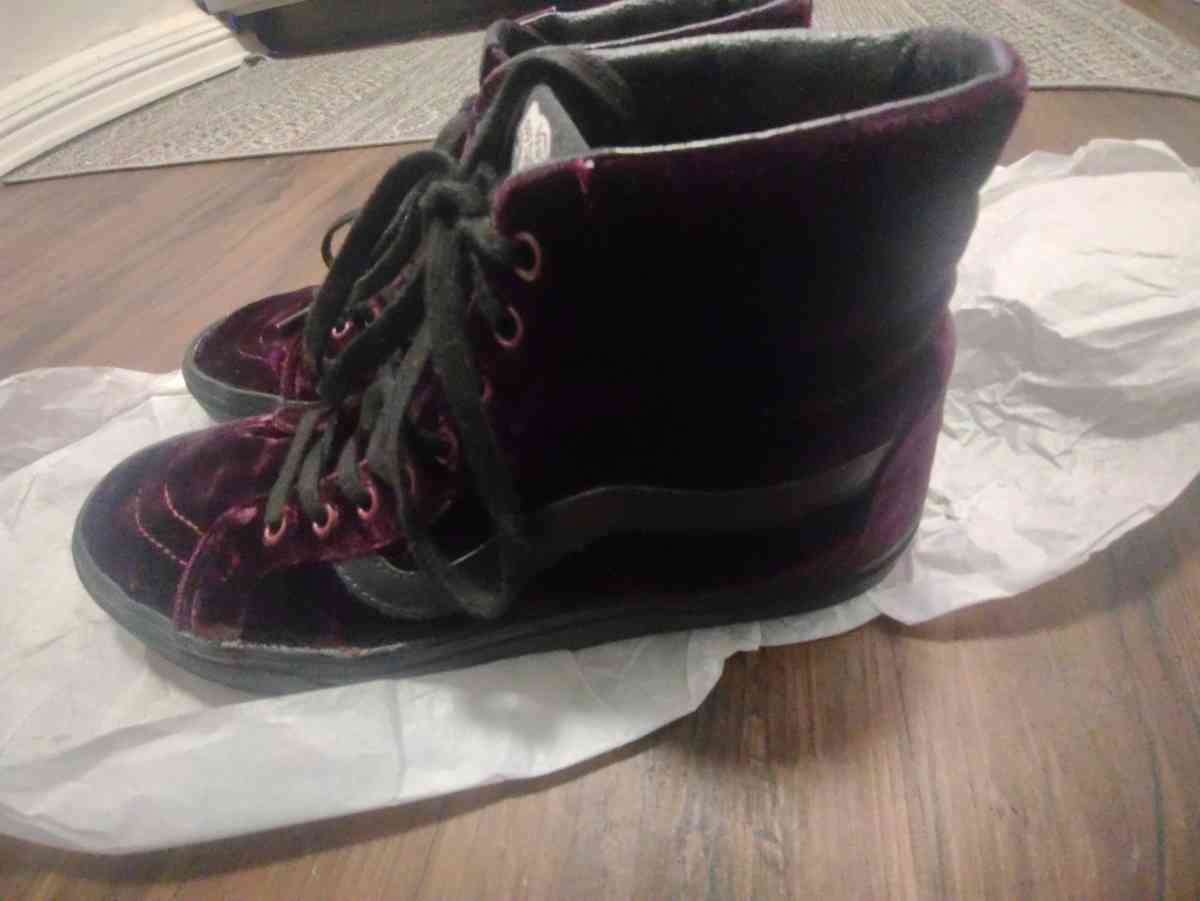 vans purple velvet