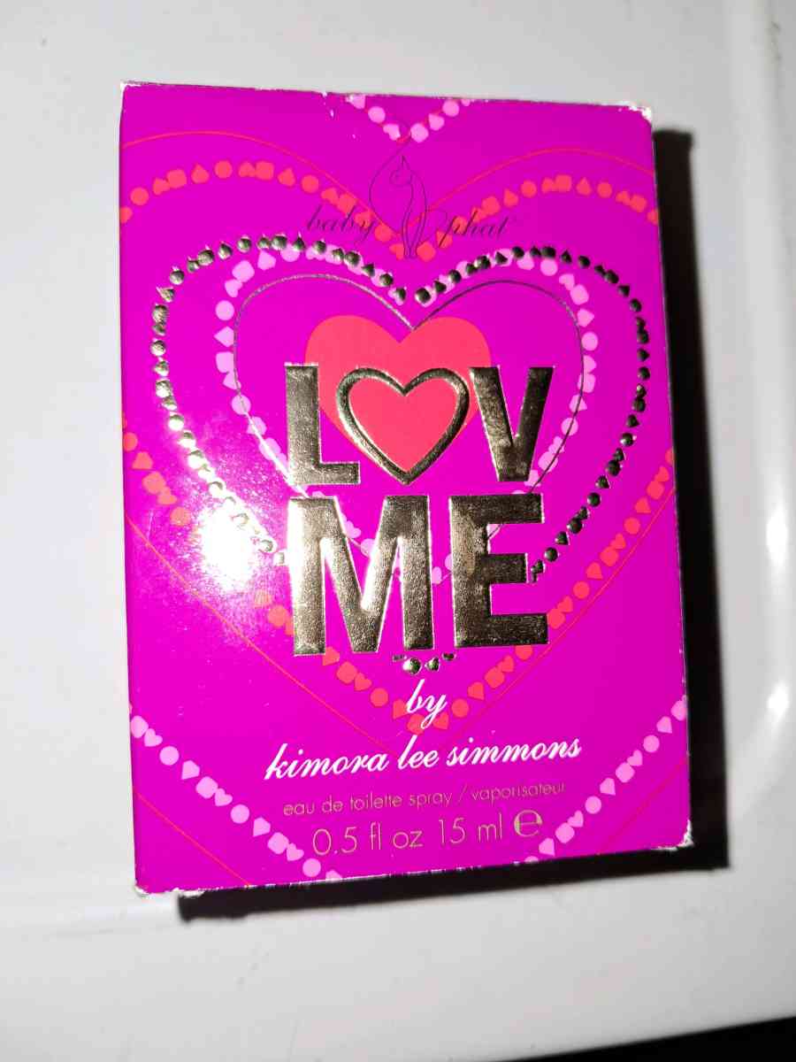 Baby phat luv me perfume