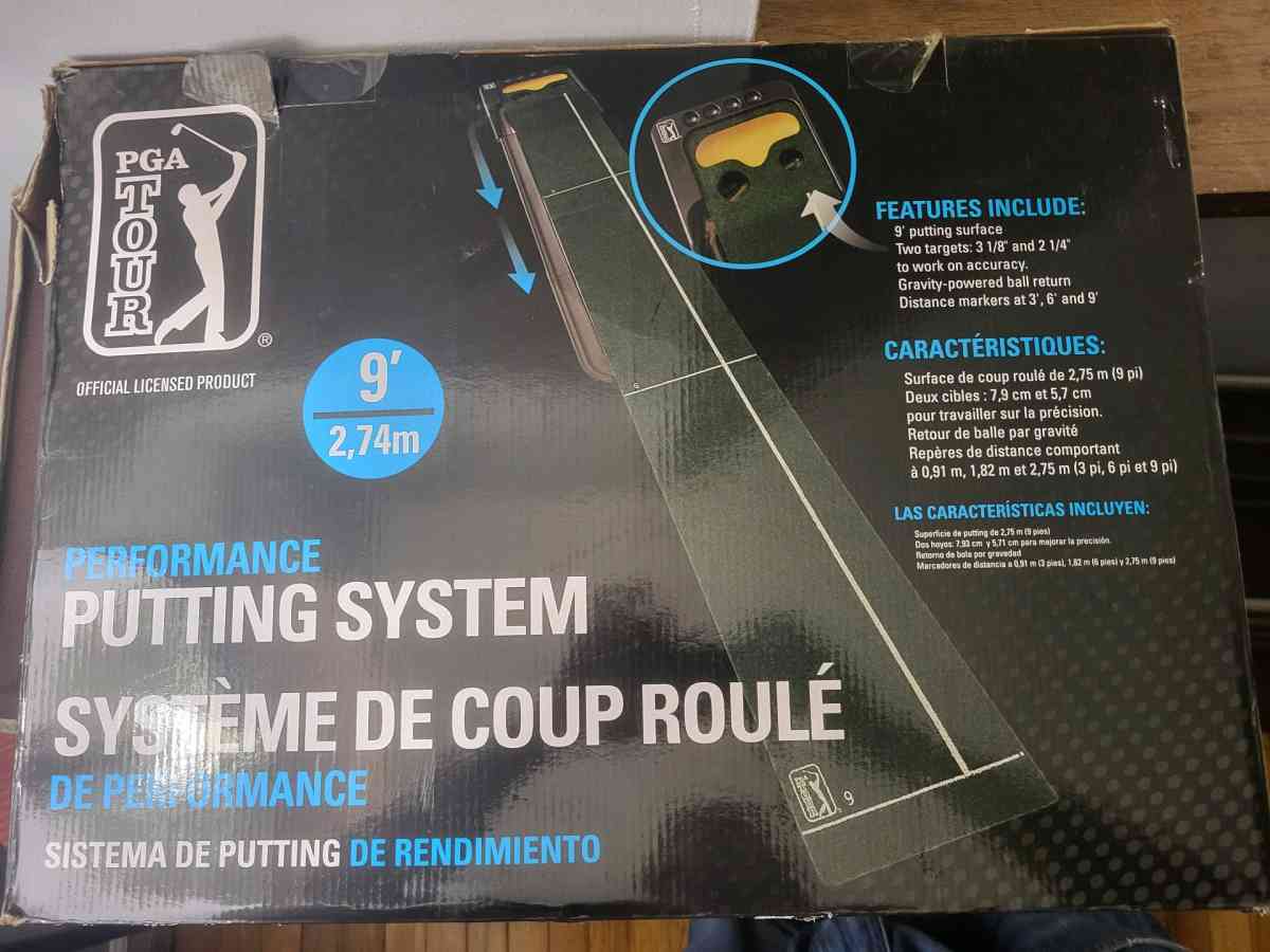 New Open Box 9FT PGA Putting System