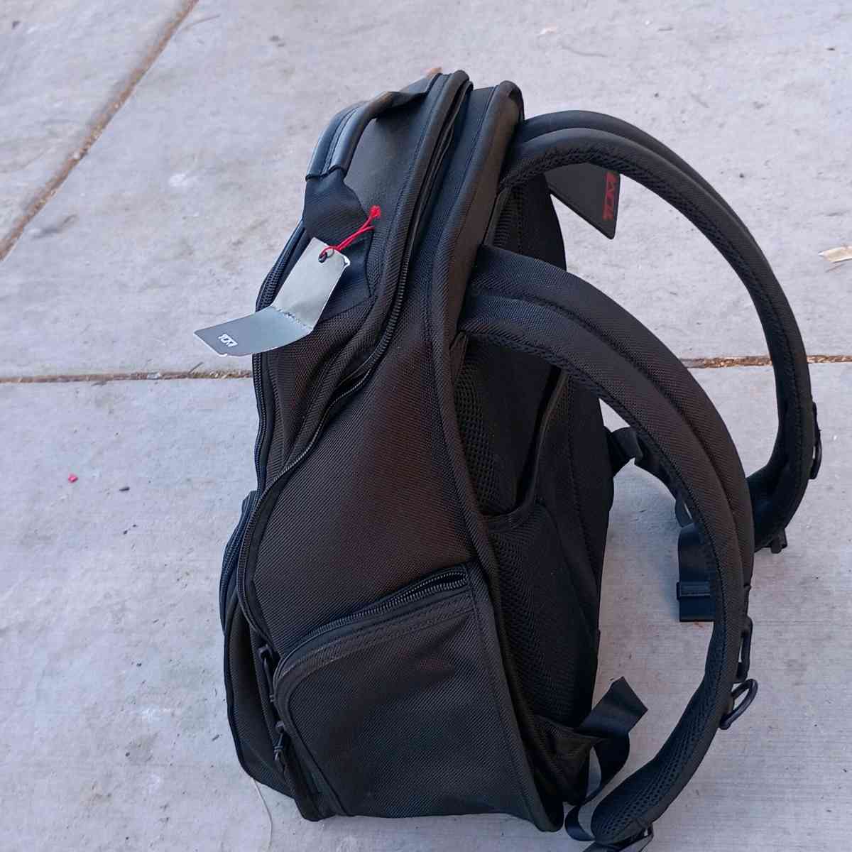 TUMI Alpha 3 Black Compact Laptop Brief Pack