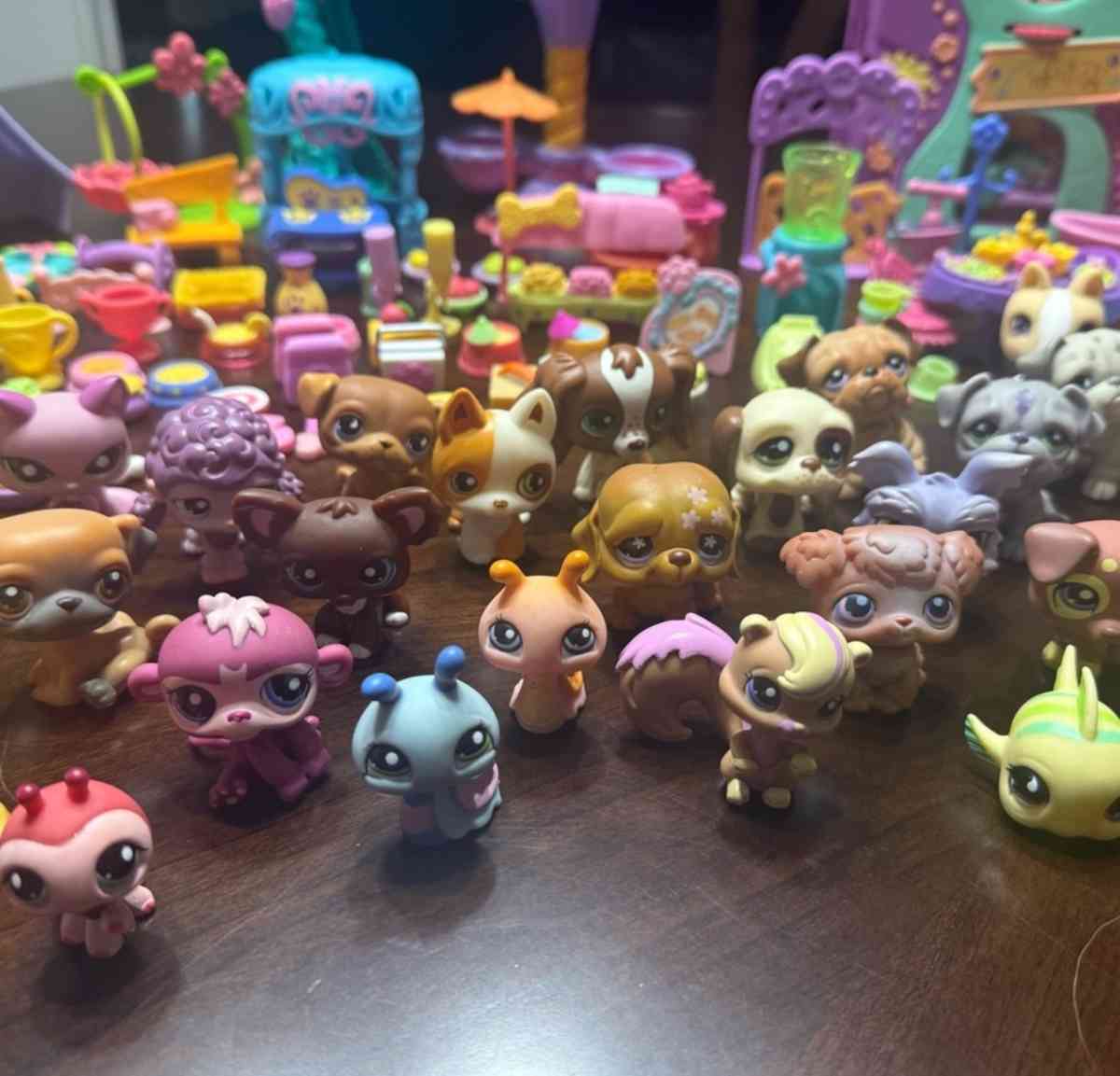 Littlest pet shop lot