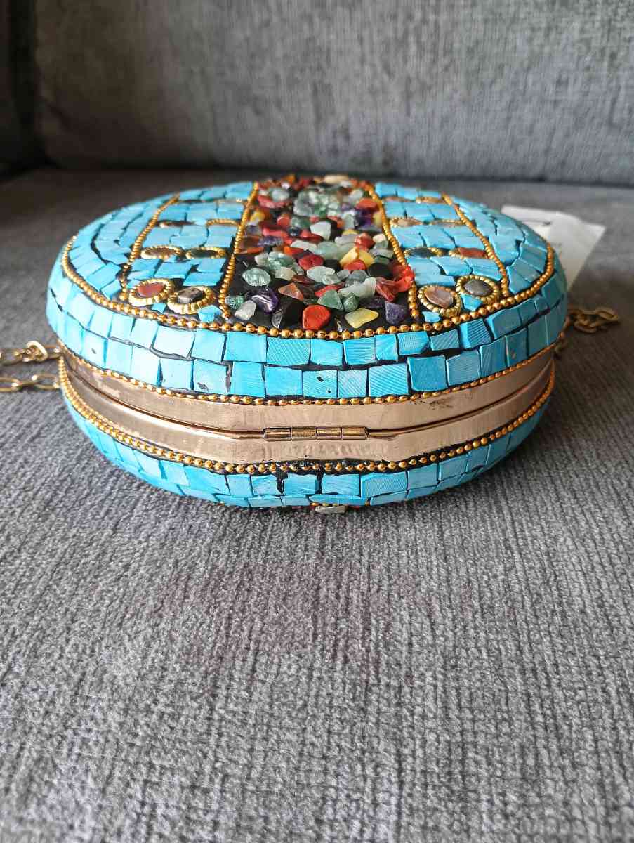 Lulu Gipsy Circle Crossbody Purse
