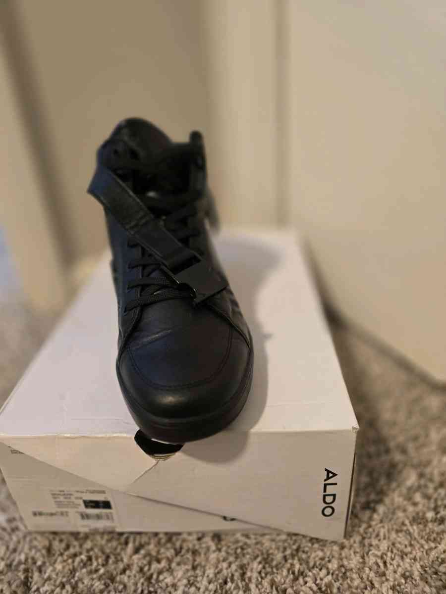 Black Aldo Sneakers With Cleaner