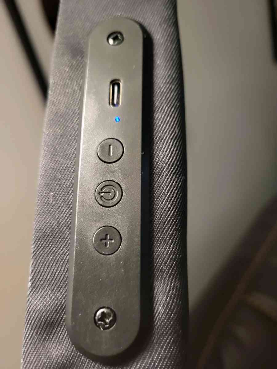 2 Art Bluetooth Speakers