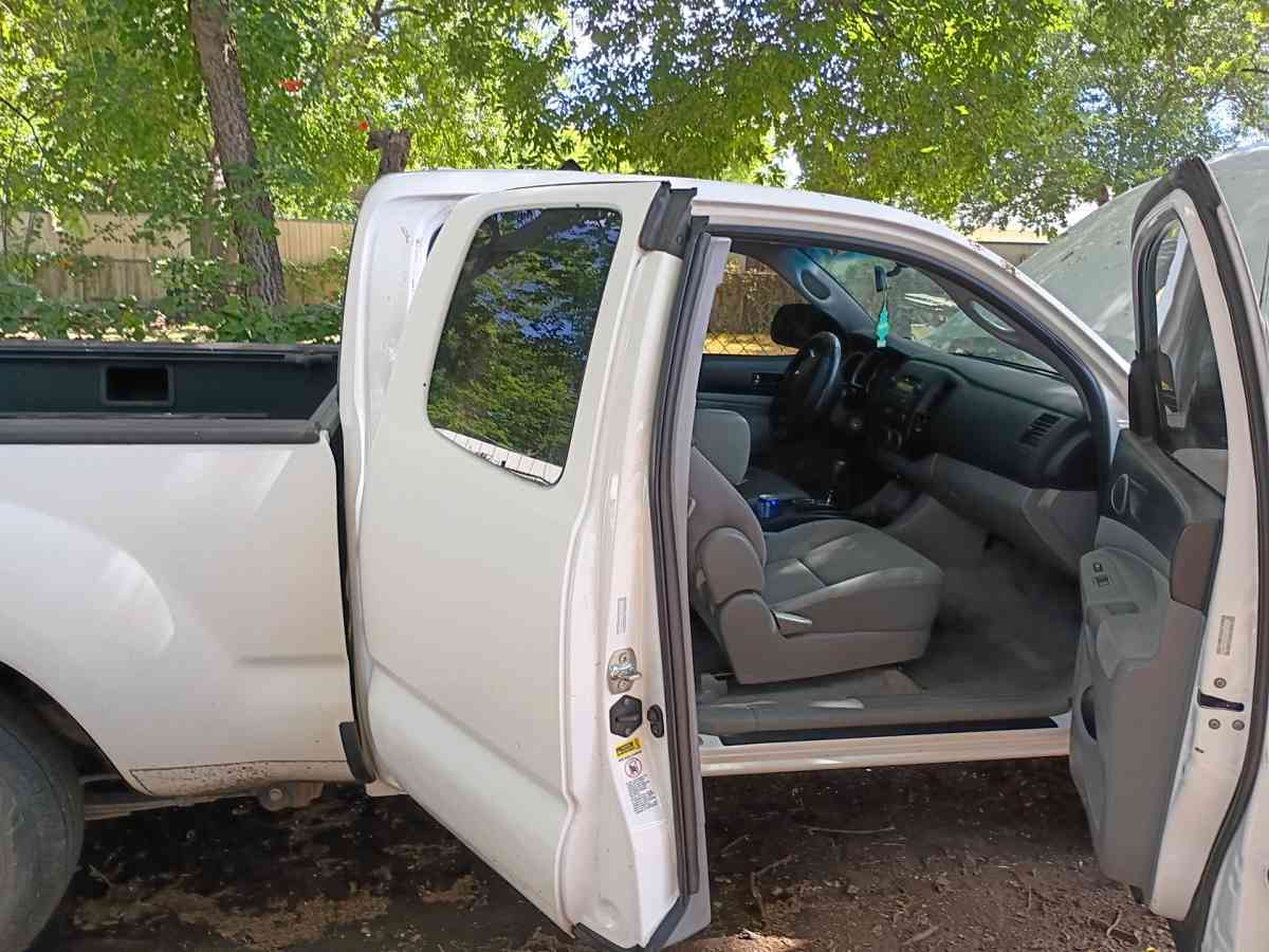 Truck Toyota Tacoma 2009